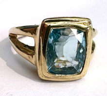 Load image into Gallery viewer, Blue Topaz