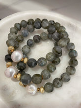 Load image into Gallery viewer, Labradorite + Pearl