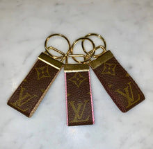 Load image into Gallery viewer, Louis Vuitton Key Rings