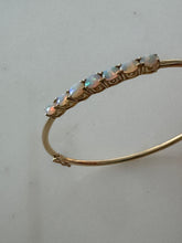 Load image into Gallery viewer, Vintage Opal Bracelet 14kt
