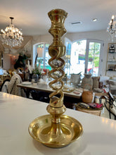 Load image into Gallery viewer, Brass Candlestick 10&quot; Spiral
