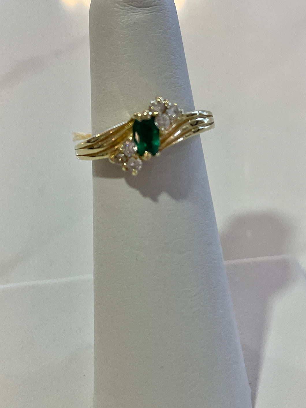 Vintage Emerald + Diamonds Ring 