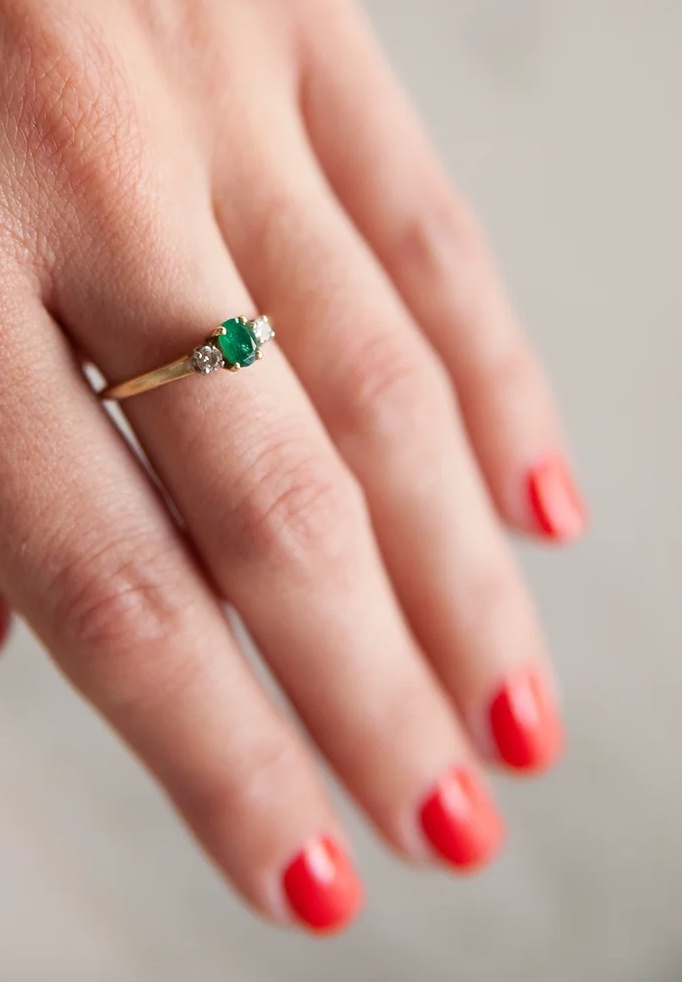Vintage Emerald + 2 Diamond Ring 