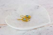 Load image into Gallery viewer, Earrings Goldtone w/Stone - pair

