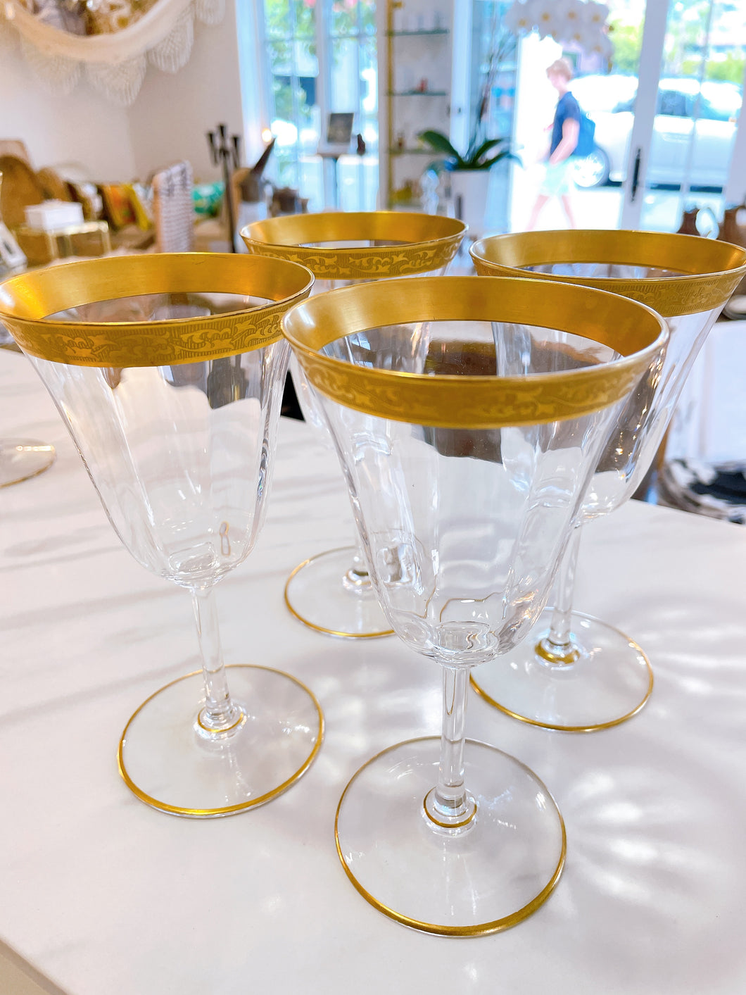 Vintage Gold-Rimmed Wine/Bar Glasses Set/4