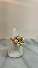 Load image into Gallery viewer, Vintage 5-Pearl Cluster Ring
