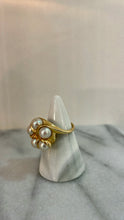 Load image into Gallery viewer, Vintage 5-Pearl Cluster Ring
