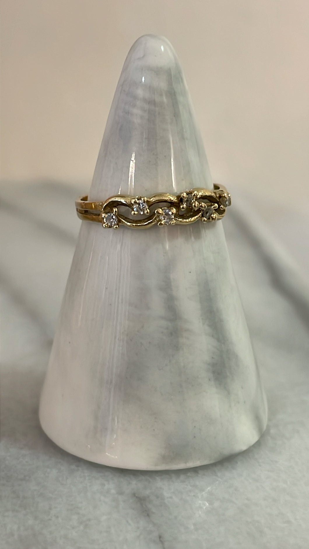 Vintage Dainty Diamond Wave Ring