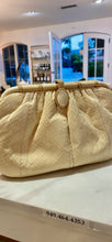 Load image into Gallery viewer, Vintage Ivory Snakeskin Clutch
