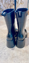 Load image into Gallery viewer, Chloé Black &quot;Betty&quot; Rain Boots
