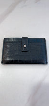 Load image into Gallery viewer, Pre-loved YSL Leather Card Holder
