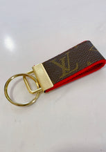 Load image into Gallery viewer, Louis Vuitton Key Rings
