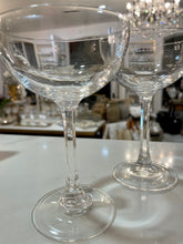Load image into Gallery viewer, Vintage Coupes Classic Crystal Pair/2 Glasses
