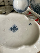 Load image into Gallery viewer, Antique Blue/White Alfred Meakin Gravy w/ladle

